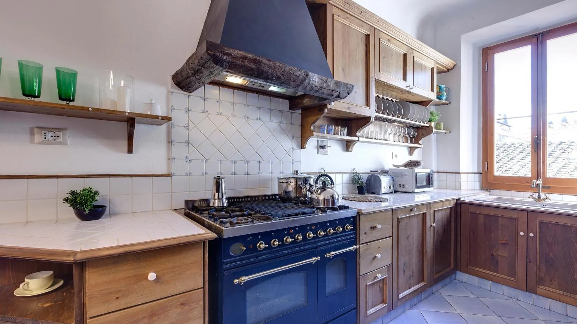 Pisana Apartment By Mamo Florence