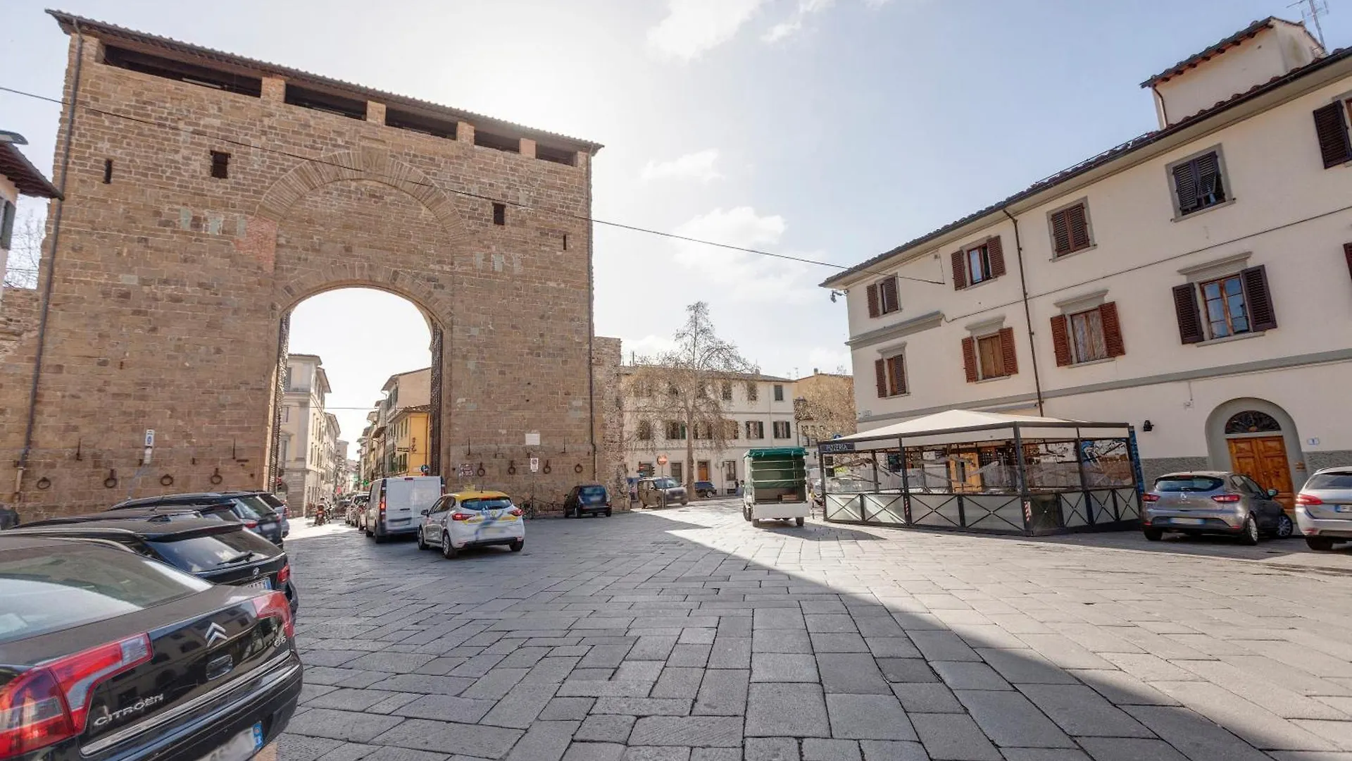 Pisana Apartment By Mamo Firenze 0*,